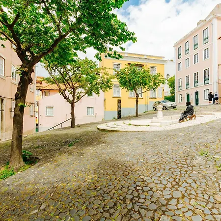 Rent4Rest Lisbon Downtown Tiny Studio Apartments-2
